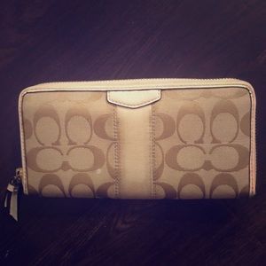 Coach wallet
